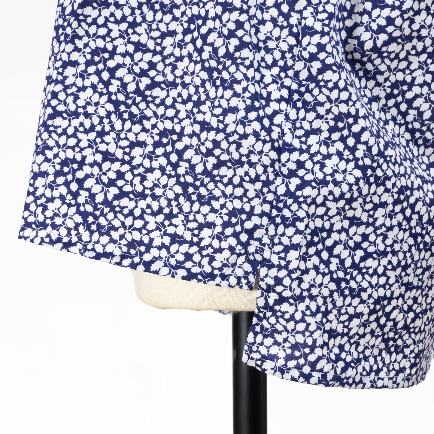 26SS SARAHWEAR ＜Jill＞リバティプリント半袖シャツ C53108