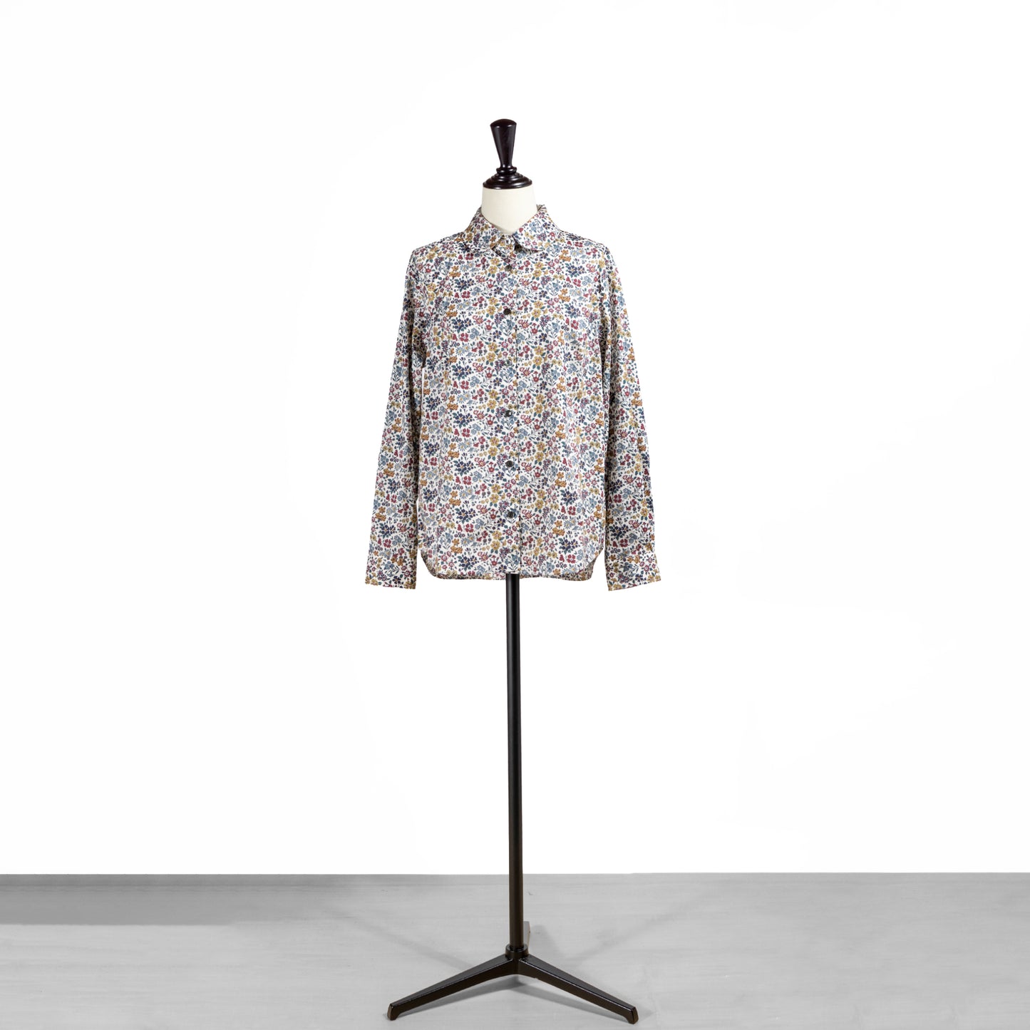 25AW SARAHWEAR ＜Sophia＞リバティプリント丸衿シャツ C53053