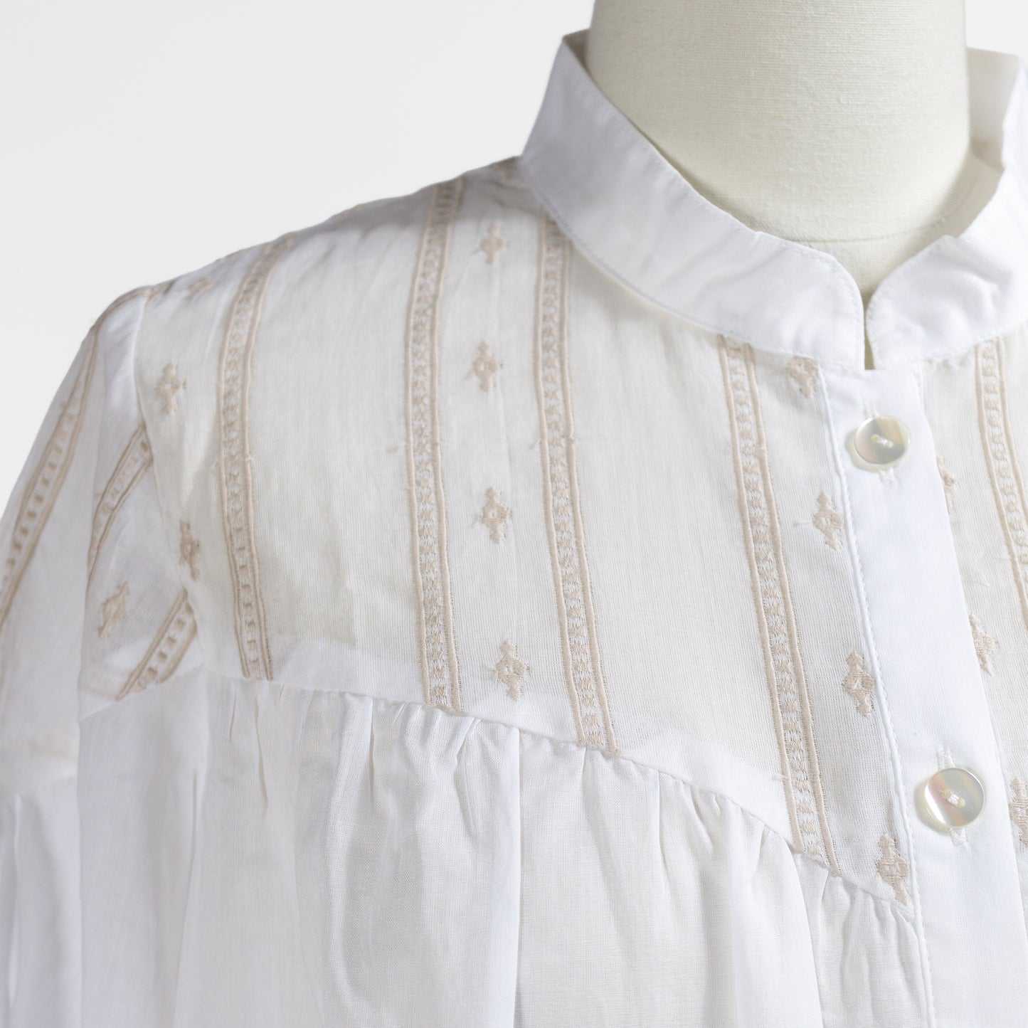 26AW SARAHWEAR ＜Lily＞プレーンローン×エンブロイダリーボイルローン ブラウス C53140