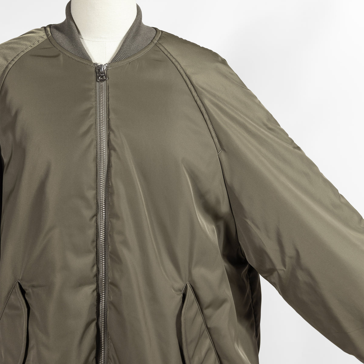 26AW TICCA ミドルMA-1 TBFA-012