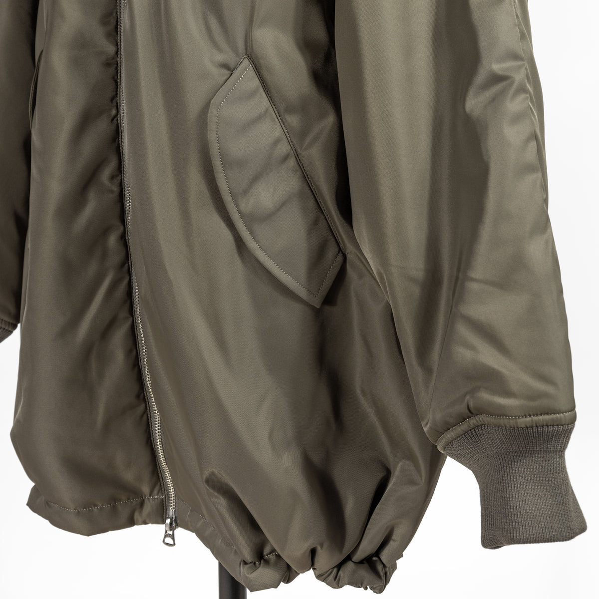 26AW TICCA ミドルMA-1 TBFA-012