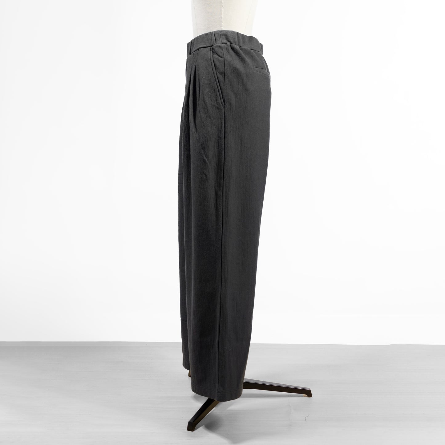 24AW TICCA URAKE TUCK WIDE PANTS