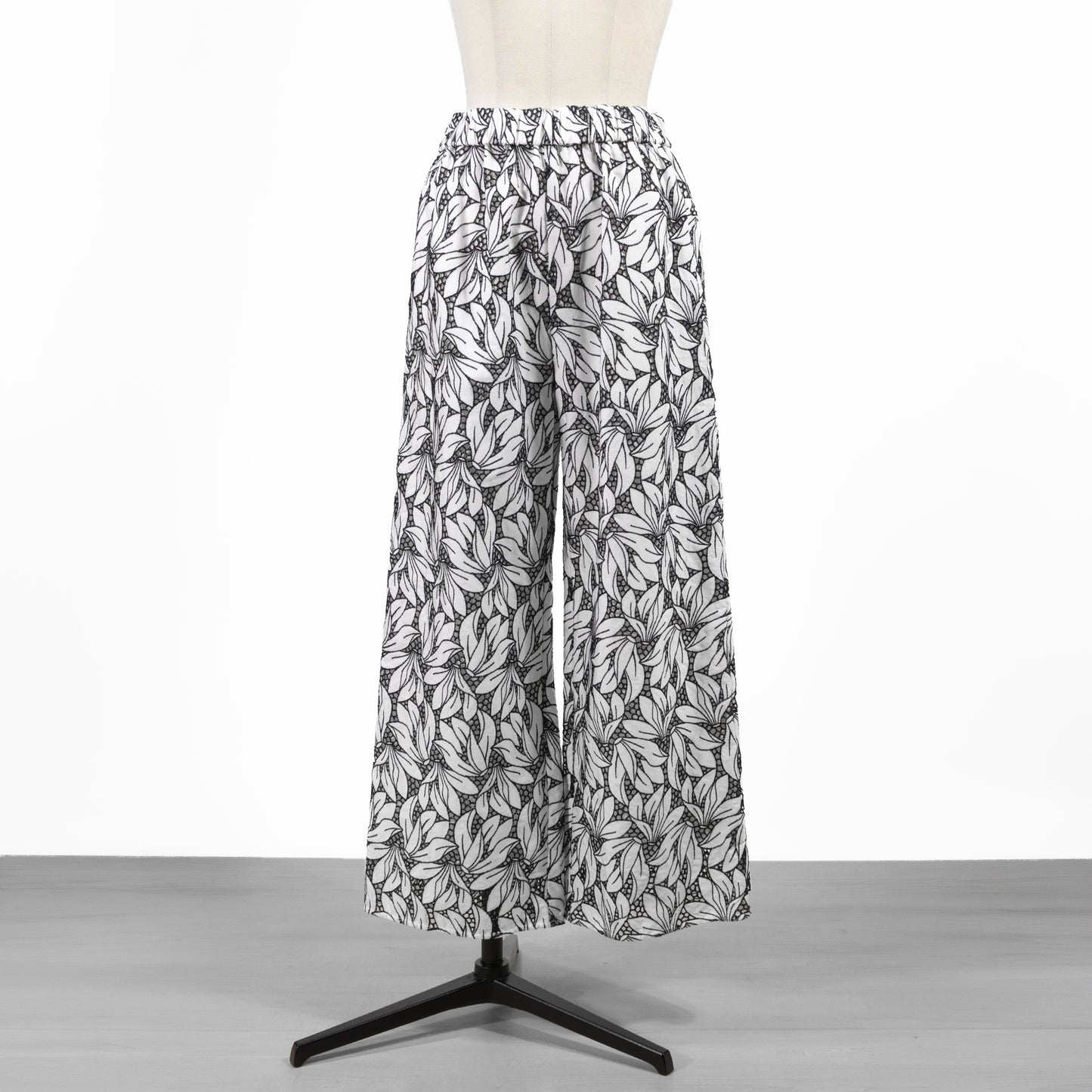 26SS TICCA フラワーレースパンツ TBFS-135