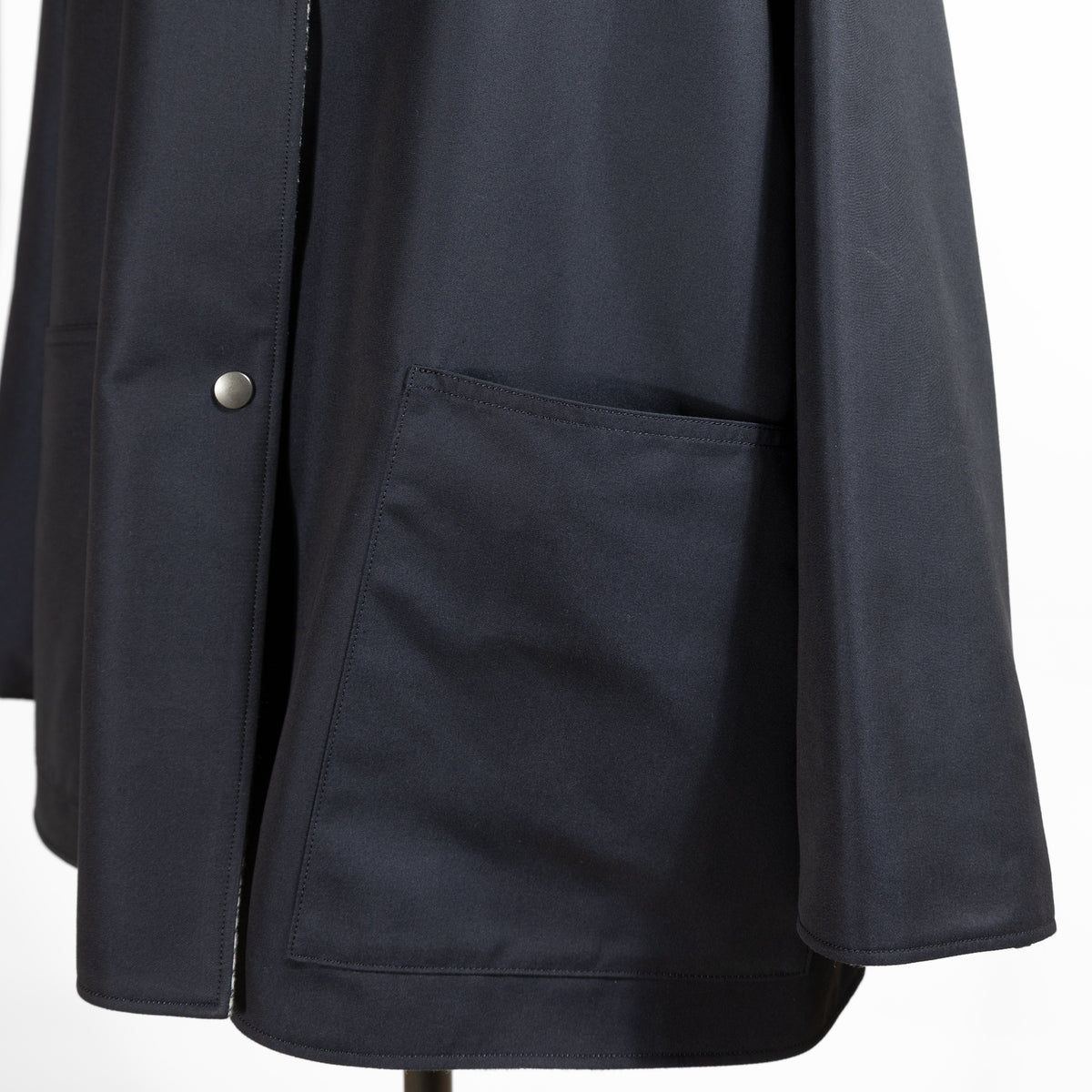 26AW TICCA リバーシブルショートコート ネイビー×ホワイトチェック TBFA-031