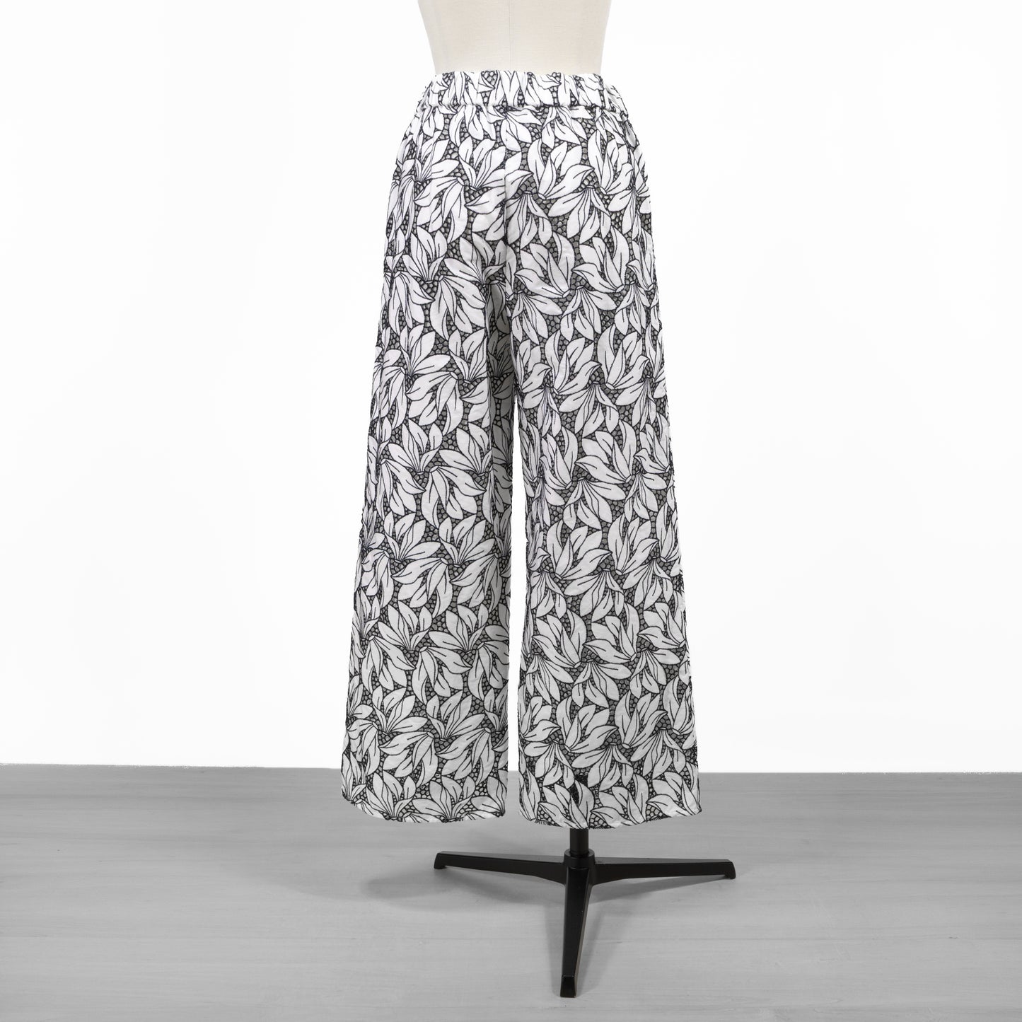 26SS TICCA フラワーレースパンツ TBFS-135