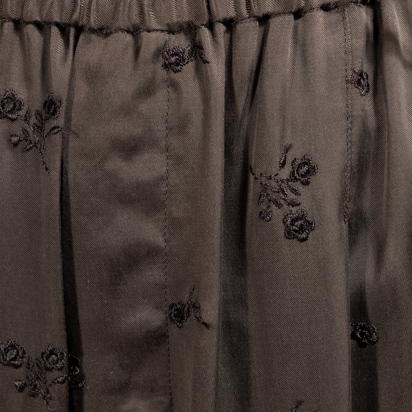 26AW TICCA フラワーエンブロイダリーパンツ TBFA-152
