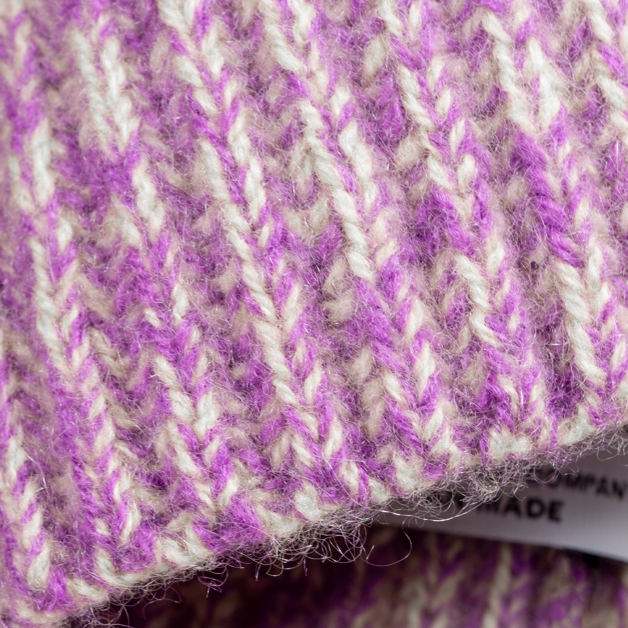 新品未使用24FWarchivio カシミヤキラキラロゴ38号 黒 ×ピンク 新品未使用24FWarchivio カシミヤキラキラロゴ38号 黒 ×ピンク