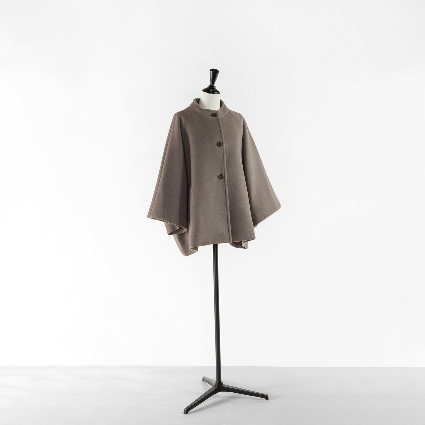 utilité REVER BEAVER PONCHO COAT
